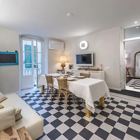 Finalborgo Interno3 * فينالي ليغوري